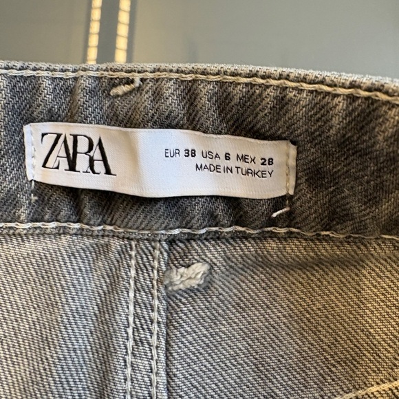 Zara Gray Denim Jean Shorts Distressed High Rise Vintage Style Button up Small - Picture 5 of 9